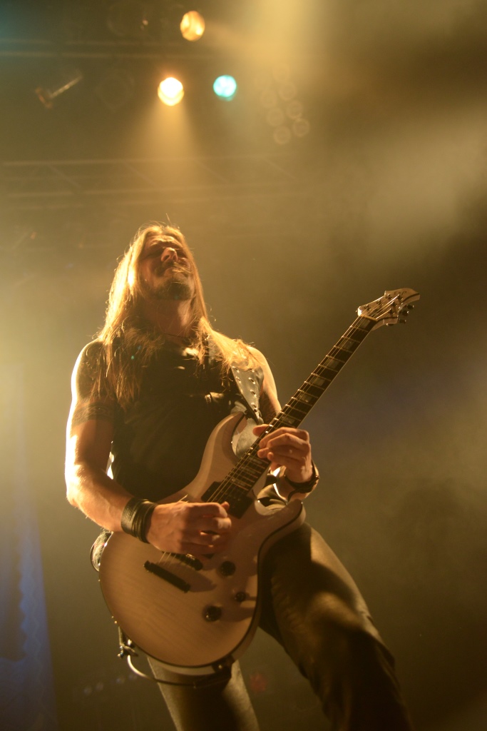 Esa Holopainen of Amorphis onstage in Tokyo. Photo: Masayuki Noda